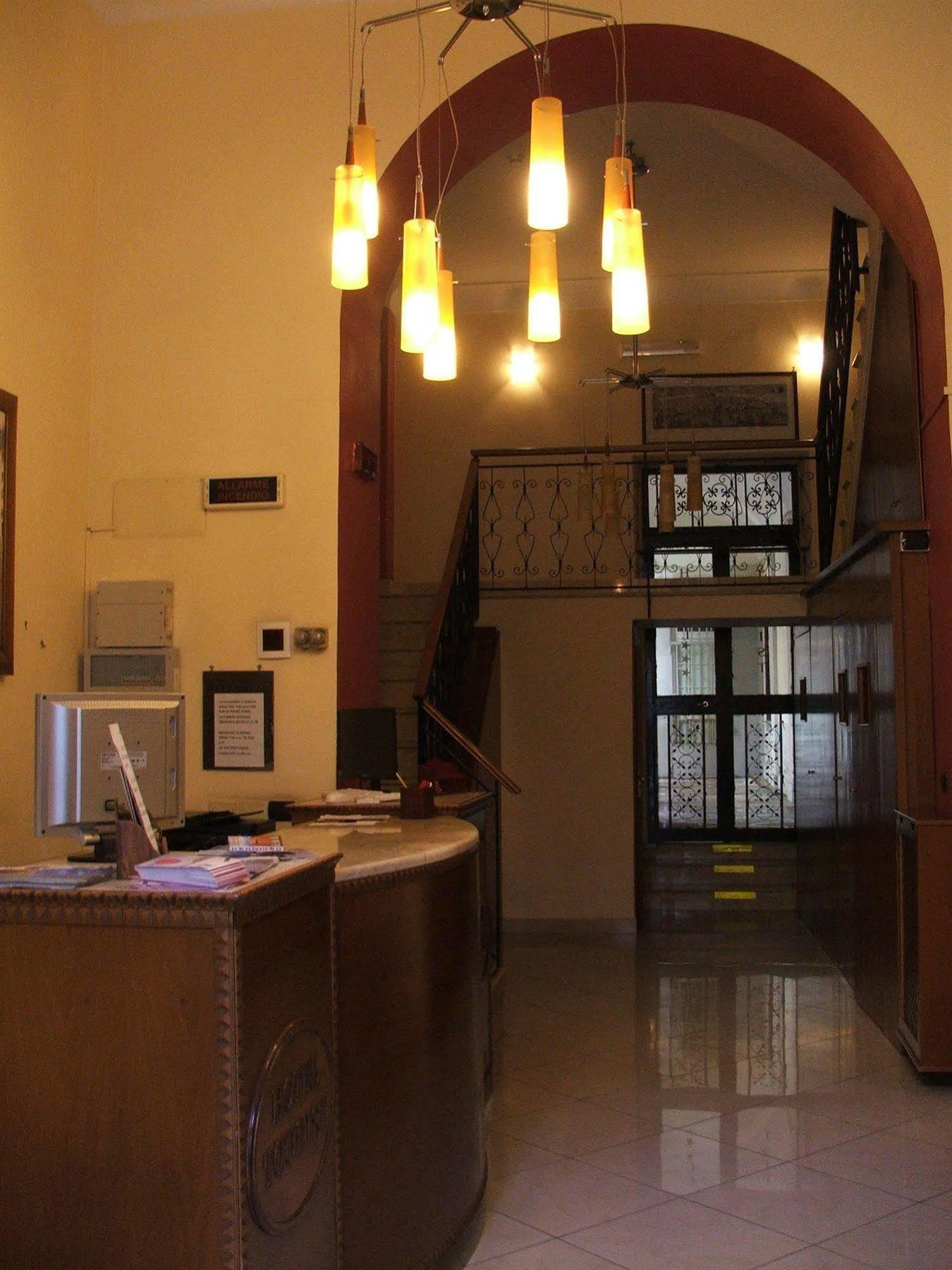 Hotel Eliseo Napoli Nápoles Exterior foto